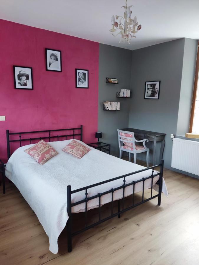 Bed and Breakfast La Demeure Avesnoise Wignehies Екстер'єр фото